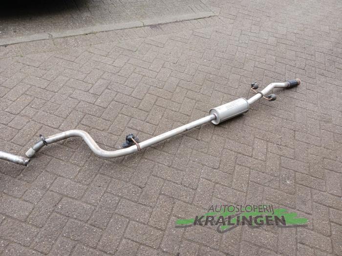 Gebruikte Uitlaat Middendemper Peugeot 207/207+ (WA/WC/WM) 1.4 16V VTi Prijs op aanvraag aangeboden door Autosloperij Kralingen B.V.
