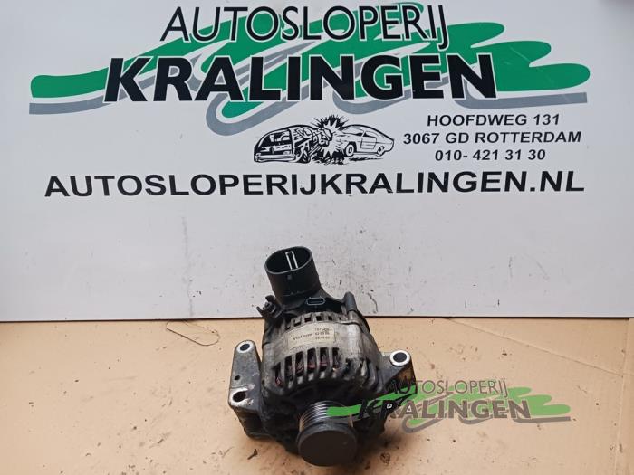 Gebruikte Dynamo Ford Mondeo III Wagon 1.8 16V Prijs € 34,99 Margeregeling aangeboden door Autosloperij Kralingen B.V.
