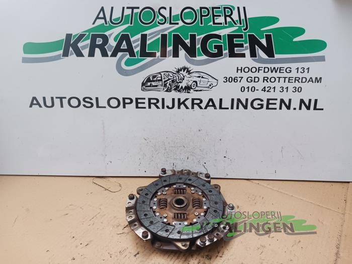 Gebruikte Koppelingsset (compleet) Peugeot 107 1.0 12V Prijs € 49,99 Margeregeling aangeboden door Autosloperij Kralingen B.V.