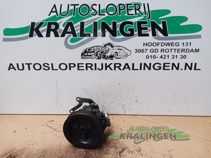 Gebruikte Servopomp BMW 5 serie (E39) 525 tds Prijs € 39,99 Margeregeling aangeboden door Autosloperij Kralingen B.V.