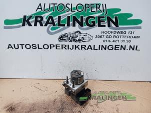 Gebruikte ABS Pomp Peugeot 207/207+ (WA/WC/WM) 1.4 16V VTi Prijs € 34,99 Margeregeling aangeboden door Autosloperij Kralingen B.V.