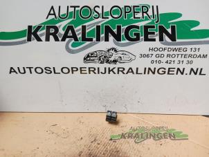 Gebruikte Raam schakelaar elektrisch Seat Ibiza IV SC (6J1) 1.2 12V Prijs € 19,99 Margeregeling aangeboden door Autosloperij Kralingen B.V.