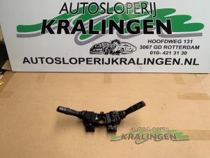 Gebruikte Licht + Raw Schakelaar Toyota Yaris II (P9) 1.0 12V VVT-i Prijs € 24,99 Margeregeling aangeboden door Autosloperij Kralingen B.V.