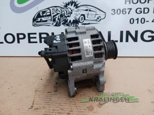 Alternator van een Volkswagen Polo IV (9N1/2/3) 1.4 16V 2002