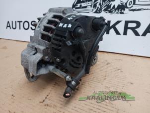 Alternator van een Volkswagen Polo IV (9N1/2/3) 1.4 16V 2002