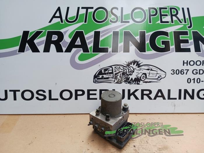 Gebruikte ABS Pomp Peugeot 508 SW (8E/8U) 1.6 HDiF 16V Prijs € 49,99 Margeregeling aangeboden door Autosloperij Kralingen B.V.
