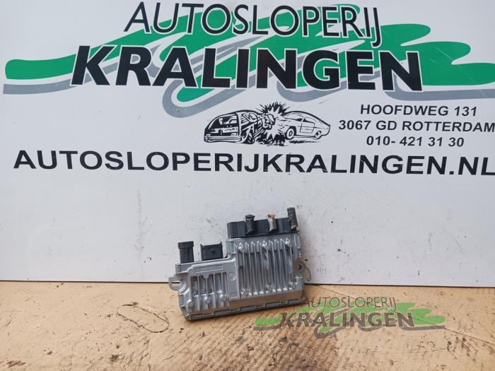 Gebruikte Start/Stop computer Peugeot 508 SW (8E/8U) 1.6 HDiF 16V Prijs € 39,99 Margeregeling aangeboden door Autosloperij Kralingen B.V.