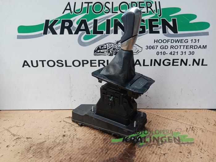 Gebruikte Selectiehendel automaat Peugeot 508 SW (8E/8U) 1.6 HDiF 16V Prijs € 49,99 Margeregeling aangeboden door Autosloperij Kralingen B.V.