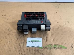 Gebruikte Zekeringkast Volkswagen Golf Plus (5M1/1KP) 1.6 FSI 16V Prijs € 39,99 Margeregeling aangeboden door Autosloperij Kralingen B.V.