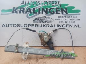 Gebruikte Ruitmechaniek 2Deurs rechts-voor Daewoo Lanos (TA/TF08/48/86) 1.5 Prijs op aanvraag aangeboden door Autosloperij Kralingen B.V.