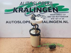 Gebruikte Benzinepomp Honda CR-V (RD5/6/7/8) 2.0i 16V VTEC Prijs € 100,00 Margeregeling aangeboden door Autosloperij Kralingen B.V.