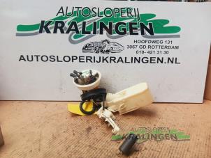 Gebruikte Benzinepomp Nissan Micra (K11) 1.3 LX,SLX 16V Prijs € 24,99 Margeregeling aangeboden door Autosloperij Kralingen B.V.