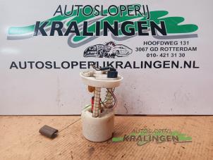 Gebruikte Benzinepomp Ford Fiesta 5 (JD/JH) 1.3 Prijs € 19,99 Margeregeling aangeboden door Autosloperij Kralingen B.V.