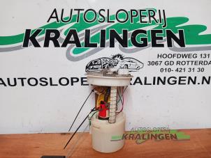 Gebruikte Benzinepomp Mazda 2 (NB/NC/ND/NE) 1.4 16V Prijs € 19,99 Margeregeling aangeboden door Autosloperij Kralingen B.V.