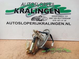 Gebruikte Benzinepomp Mazda MX-3 1.6i 16V Prijs € 50,00 Margeregeling aangeboden door Autosloperij Kralingen B.V.