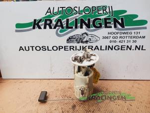 Gebruikte Benzinepomp Renault Espace (JK) 2.0 16V Turbo Prijs € 39,99 Margeregeling aangeboden door Autosloperij Kralingen B.V.