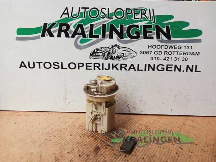 Gebruikte Benzinepomp Citroen Berlingo Cinqspace, Multispace 1.8 Prijs € 34,99 Margeregeling aangeboden door Autosloperij Kralingen B.V.