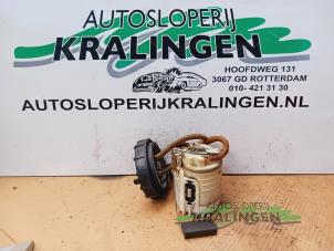 Gebruikte Benzinepomp Volkswagen Polo III (6N1) 1.4i 60 Prijs € 24,99 Margeregeling aangeboden door Autosloperij Kralingen B.V.