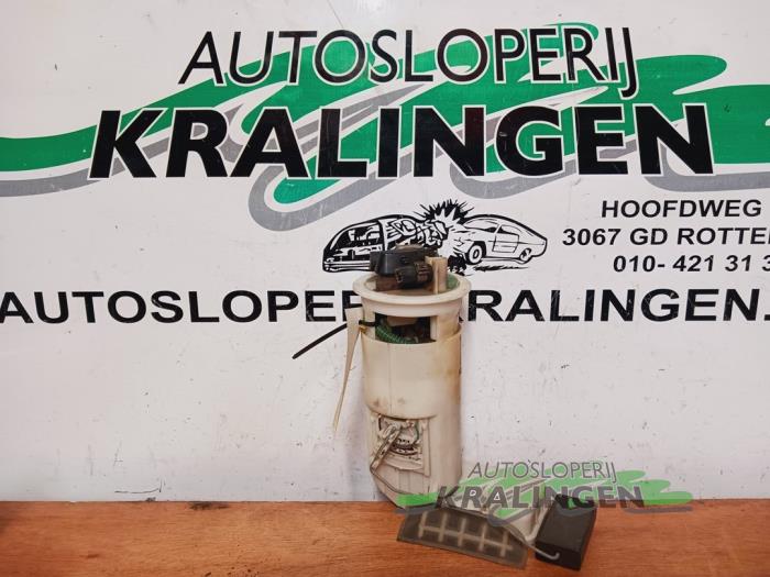 Gebruikte Benzinepomp Citroen Saxo 1.4i SX,VSX Prijs € 39,99 Margeregeling aangeboden door Autosloperij Kralingen B.V.