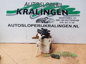 Gebruikte Benzinepomp Volkswagen Golf III (1H1) 1.8 CL,GL Prijs € 39,98 Margeregeling aangeboden door Autosloperij Kralingen B.V.