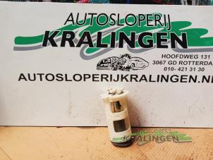 Gebruikte Benzinepomp Peugeot 205 II (20A/C) 1.1 XE,GE,XL,GL,XR,GR Prijs € 34,99 Margeregeling aangeboden door Autosloperij Kralingen B.V.