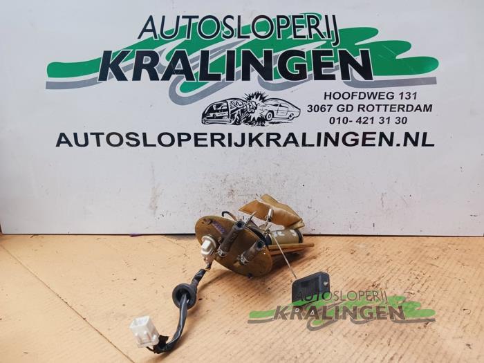 Gebruikte Benzinepomp Mazda 323 F (BA14) 1.5i GLX,GT 16V Prijs € 29,99 Margeregeling aangeboden door Autosloperij Kralingen B.V.