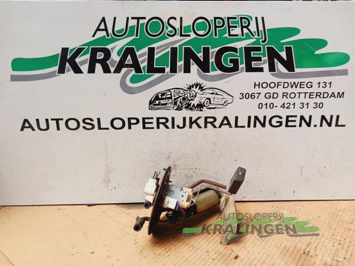 Gebruikte Benzinepomp Mazda 323 F (BA14) 1.5i GLX,GT 16V Prijs € 29,99 Margeregeling aangeboden door Autosloperij Kralingen B.V.