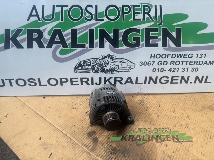 Gebruikte Dynamo Volvo V40 (VW) 1.8 16V Prijs € 24,99 Margeregeling aangeboden door Autosloperij Kralingen B.V.
