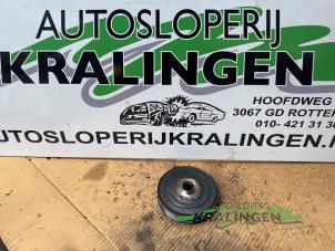 Gebruikte Krukas Poelie Renault Laguna II Grandtour (KG) 1.9 dCi 130 Prijs € 19,99 Margeregeling aangeboden door Autosloperij Kralingen B.V.