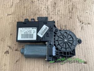 Gebruikte Motor portierruit Peugeot 307 CC (3B) 2.0 16V Prijs € 99,99 Margeregeling aangeboden door Autosloperij Kralingen B.V.