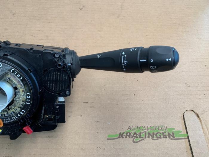 Combischakelaar Stuurkolom van een Peugeot 208 I (CA/CC/CK/CL) 1.2 Vti 12V PureTech 82 2013