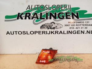 Gebruikte Knipperlicht links Nissan Micra (K12) 1.2 16V Prijs € 9,99 Margeregeling aangeboden door Autosloperij Kralingen B.V.