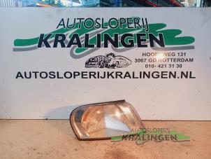 Gebruikte Pinker rechts Opel Vectra B (38) 1.6 16V Ecotec Prijs op aanvraag aangeboden door Autosloperij Kralingen B.V.