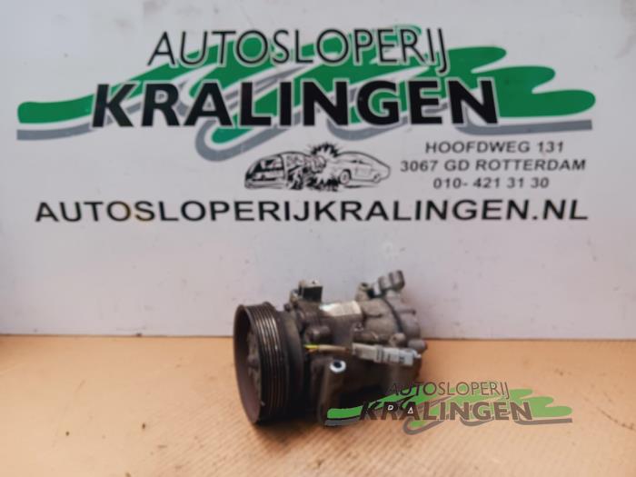 Gebruikte Aircopomp Renault Twingo II (CN) 1.2 Prijs € 8,99 Margeregeling aangeboden door Autosloperij Kralingen B.V.