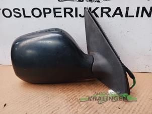 Gebruikte Spiegel Buiten rechts Toyota Yaris Verso (P2) 1.5 16V Prijs € 49,99 Margeregeling aangeboden door Autosloperij Kralingen B.V.
