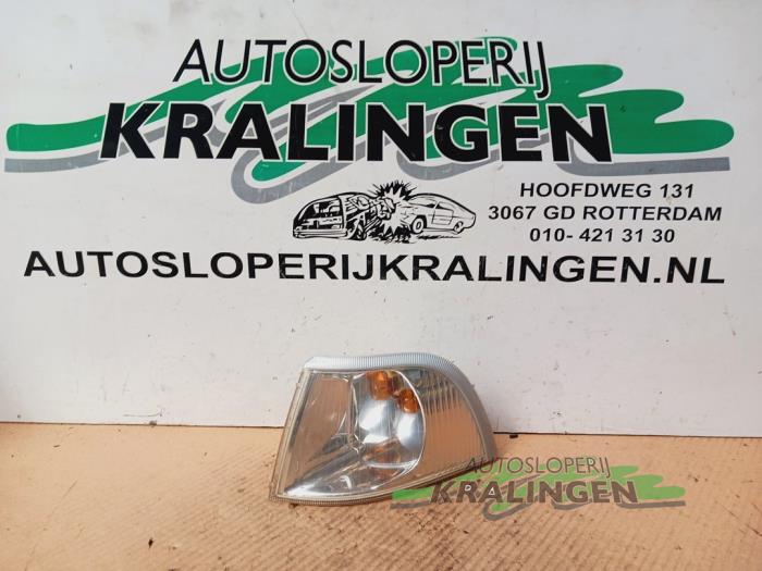 Gebruikte Pinker links Volvo S40 (VS) 2.0 16V Turbo Prijs € 14,94 Margeregeling aangeboden door Autosloperij Kralingen B.V.