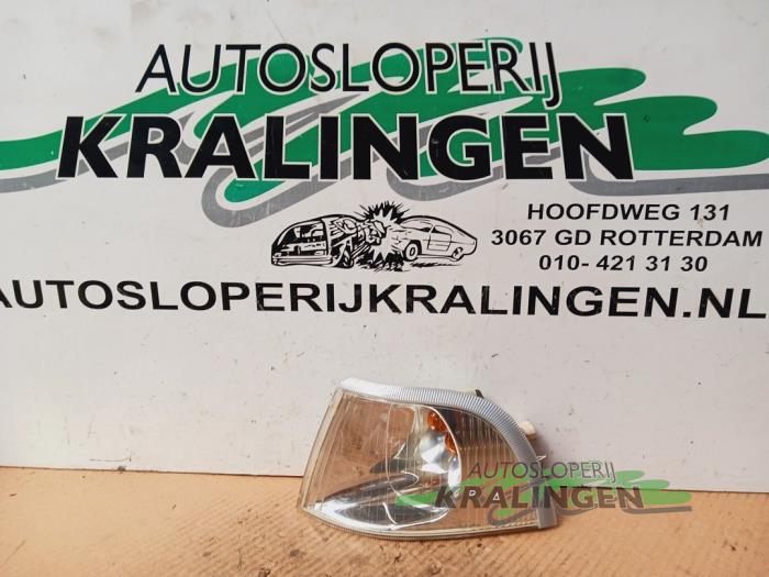 Gebruikte Pinker links Volvo S40 (VS) 2.0 16V Turbo Prijs € 14,94 Margeregeling aangeboden door Autosloperij Kralingen B.V.