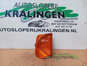 Gebruikte Knipperlicht links Mercedes MB 100D (631/643) MB 100D Prijs € 24,99 Margeregeling aangeboden door Autosloperij Kralingen B.V.
