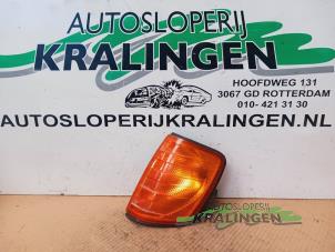 Gebruikte Clignoteur links Mercedes 190 (W201) 2.0 E Prijs € 19,99 Margeregeling aangeboden door Autosloperij Kralingen B.V.