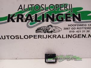 Gebruikte Trekhaak Module Opel Astra H (L48) 1.6 16V Twinport Prijs € 19,98 Margeregeling aangeboden door Autosloperij Kralingen B.V.
