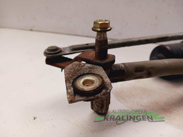 Ruitenwismotor+Mechaniek van een Seat Arosa (6H1) 1.4 MPi 1999