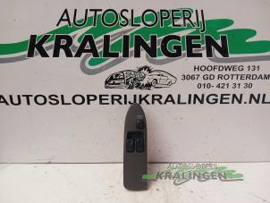 Gebruikte Elektrisch Raam Schakelaar Mitsubishi Space Star (DG) 1.3 16V Prijs € 100,00 Margeregeling aangeboden door Autosloperij Kralingen B.V.