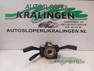 Gebruikte Licht + Raw Schakelaar Volkswagen Passat Variant (3C5) 2.0 FSI 16V Prijs € 34,99 Margeregeling aangeboden door Autosloperij Kralingen B.V.