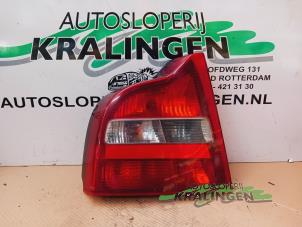 Gebruikte Achterlicht links Volvo S80 (TR/TS) 2.9 SE 24V Prijs € 34,98 Margeregeling aangeboden door Autosloperij Kralingen B.V.