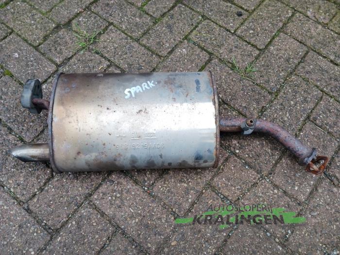 Gebruikte Uitlaat Einddemper Chevrolet Spark (M300) 1.0 16V Bifuel Prijs op aanvraag aangeboden door Autosloperij Kralingen B.V.