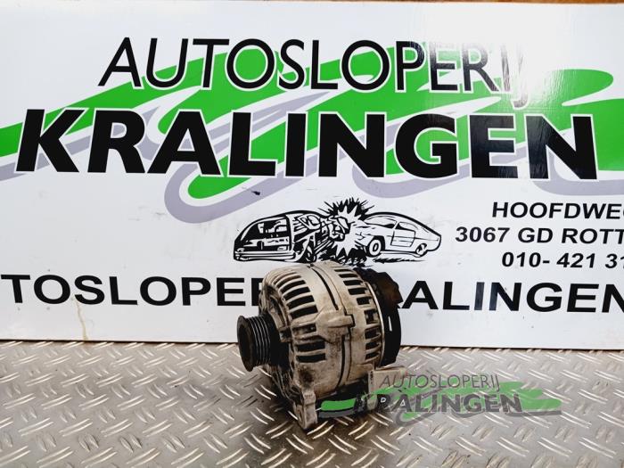 Gebruikte Dynamo Audi A4 Avant (B7) 3.0 TDI V6 24V Quattro Prijs € 99,99 Margeregeling aangeboden door Autosloperij Kralingen B.V.