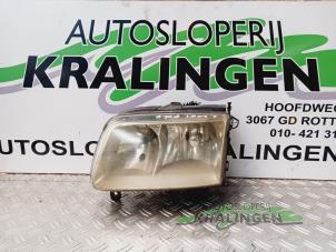 Gebruikte Koplamp links Volkswagen Polo III (6N2) 1.4 Prijs € 24,98 Margeregeling aangeboden door Autosloperij Kralingen B.V.