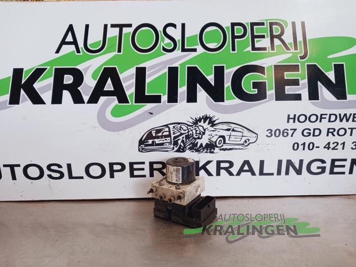 Gebruikte ABS Pomp Fiat Doblo Cargo (263) 1.3 MJ 16V DPF Euro 5 Prijs € 58,99 Margeregeling aangeboden door Autosloperij Kralingen B.V.