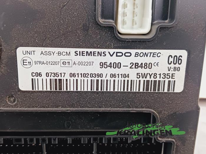 Computer Body Control van een Hyundai Santa Fe II (CM) 2.2 CRDi 16V 4x2 2007