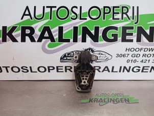 Gebruikte Motorsteun Mercedes A (W176) 1.5 A-180 CDI, A-180d 16V Prijs € 9,98 Margeregeling aangeboden door Autosloperij Kralingen B.V.